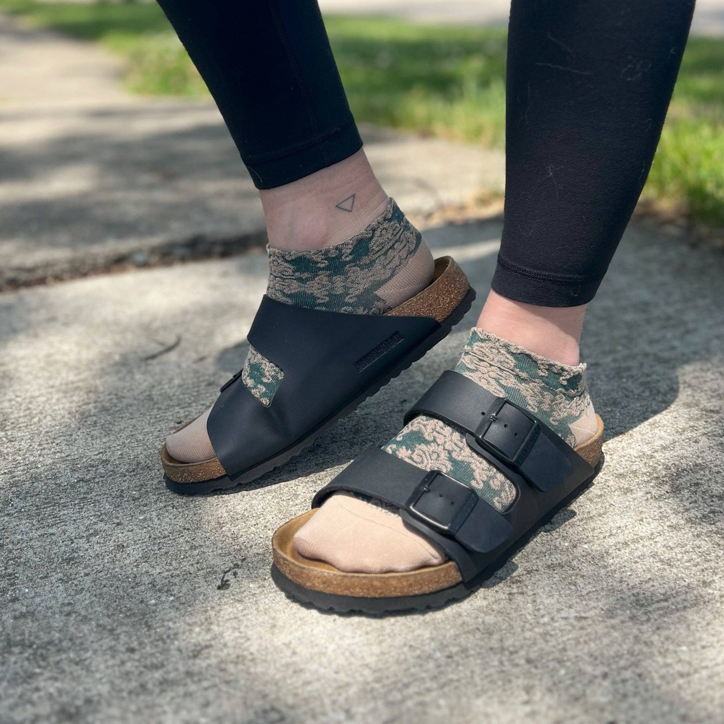Daisy Dunes Bohemian Spring Floral Ankle Socks - Lace Haden Socks