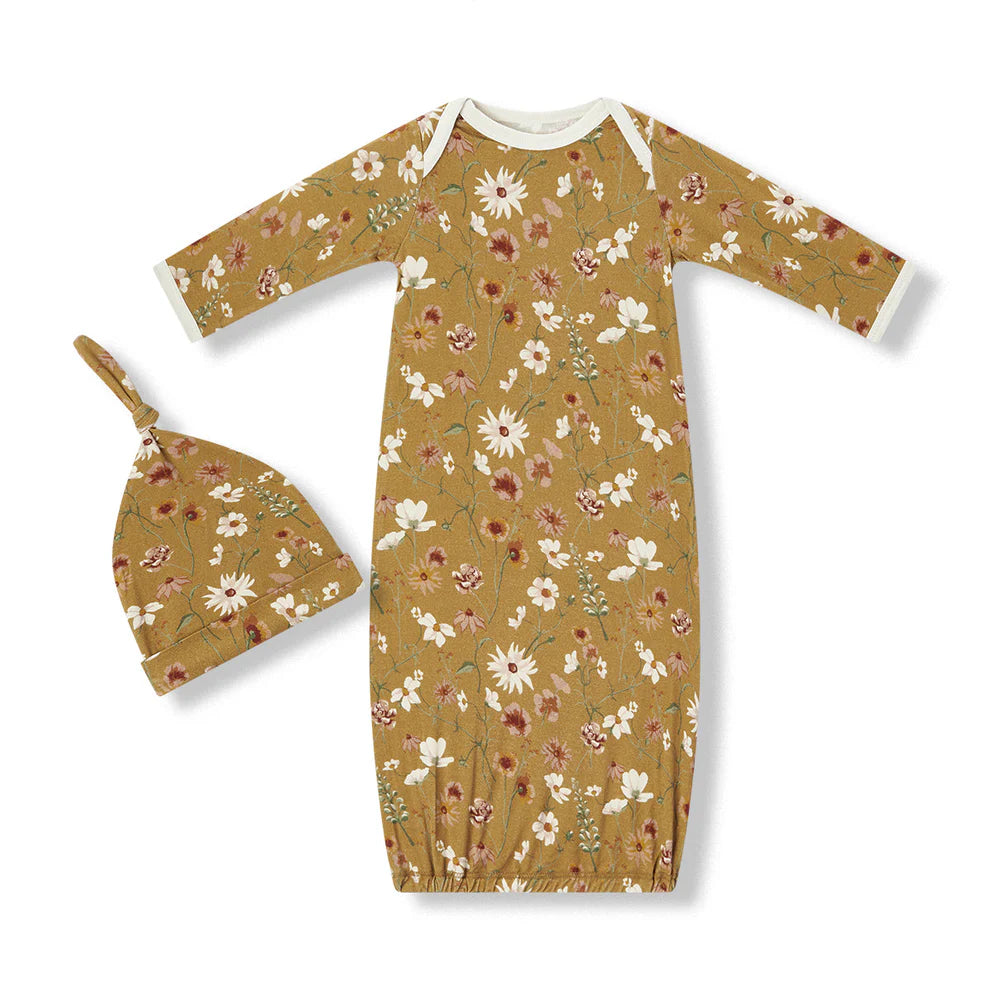 MilkBarn Newborn Gown & Hat