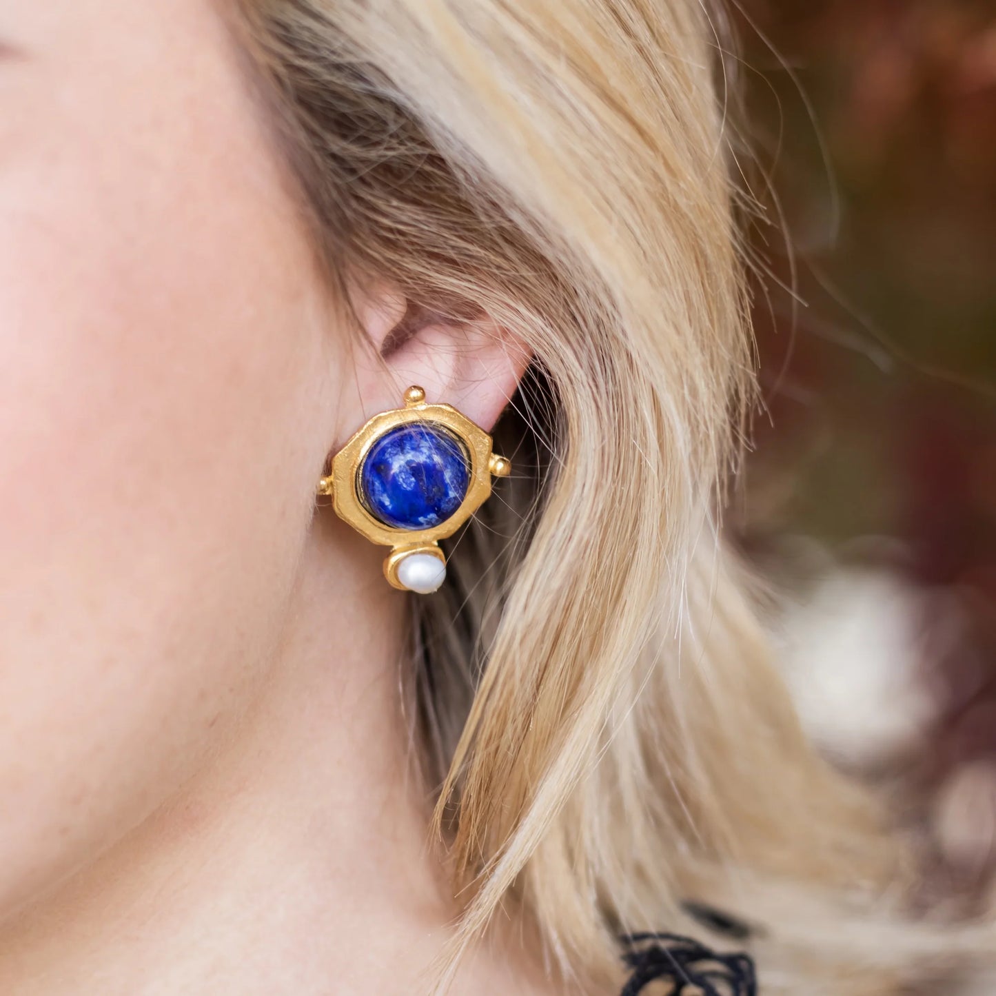 Susan Shaw Earrings 1950BL
