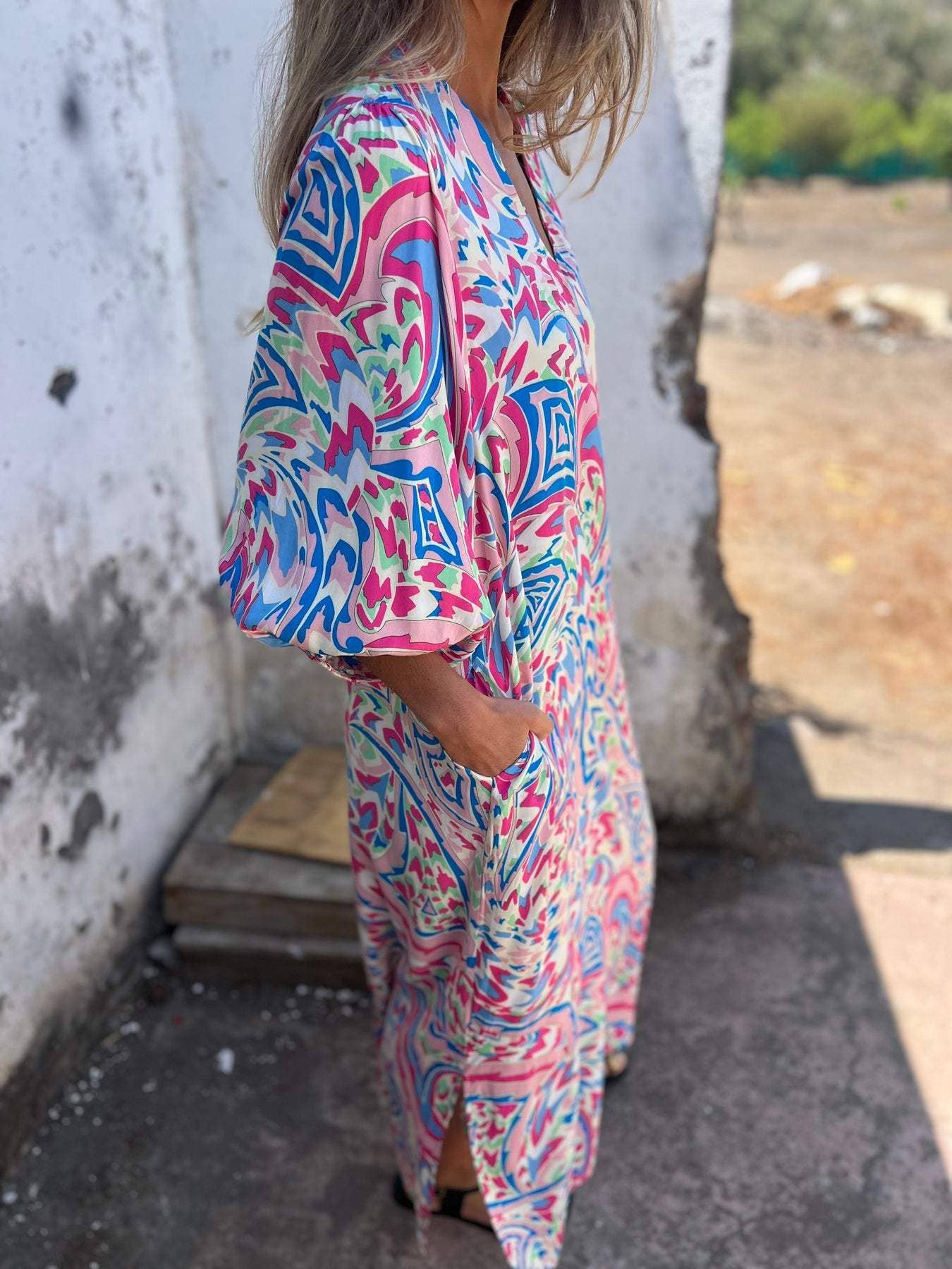 Rosa Clothing V-Neck Abstract Prints & Pockets Maxi Dress