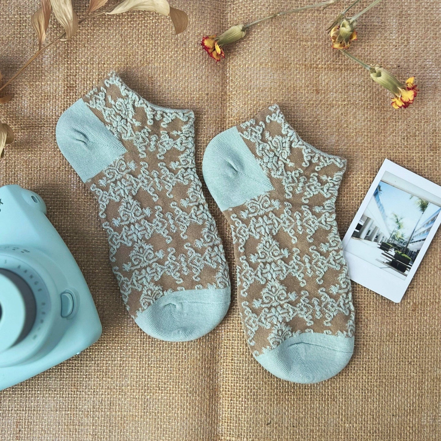 Daisy Dunes Bohemian Spring Floral Ankle Socks - Lace Haden Socks