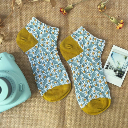 Daisy Dunes Bohemian Spring Floral Ankle Socks - Lace Haden Socks