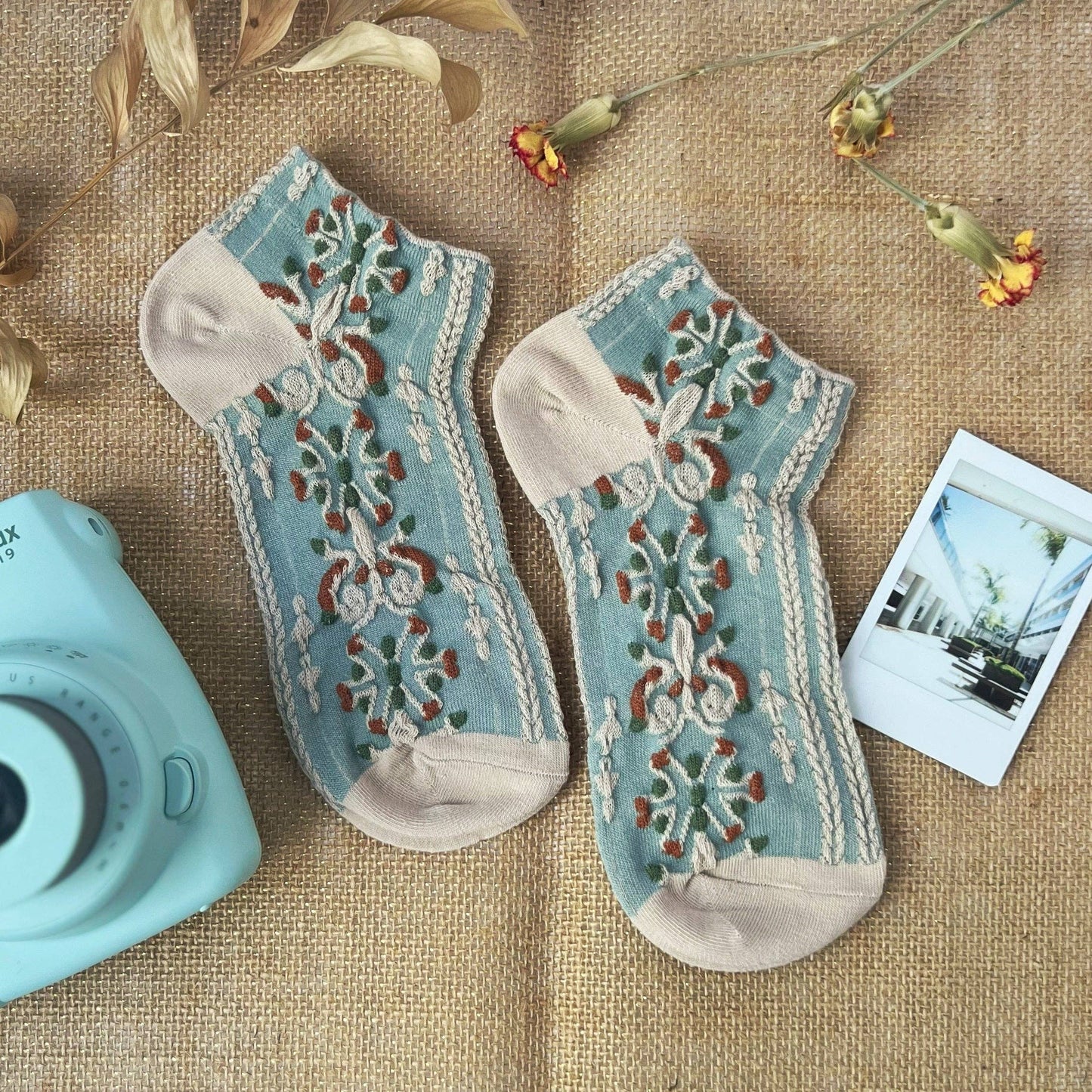 Daisy Dunes Bohemian Spring Floral Ankle Socks - Lace Haden Socks