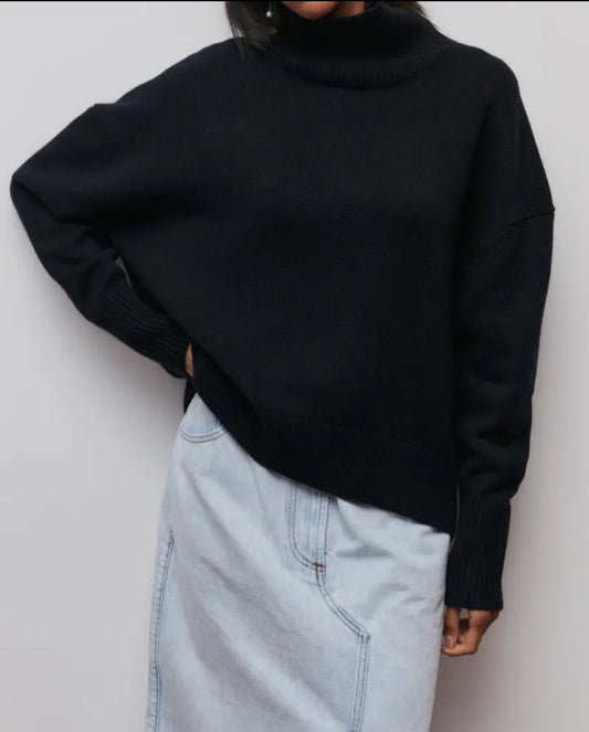 Sweetkama Turtleneck Knit Sweater - Black